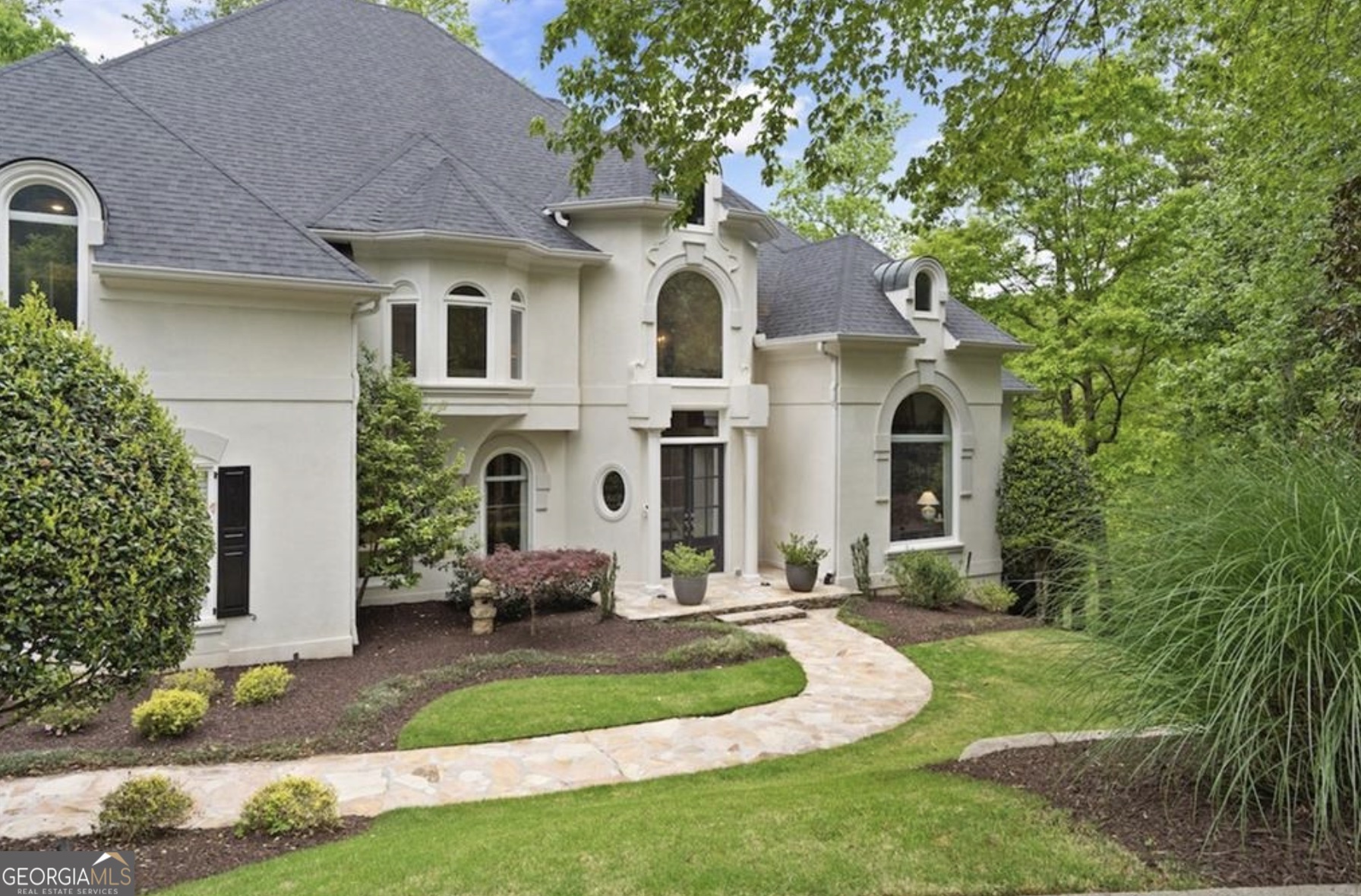 960 Tiverton LN