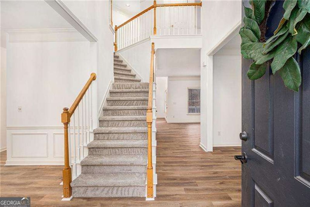 Photo of 200 Ridge Bluff Lane, Suwanee, GA 30024 (MLS # 10660730)