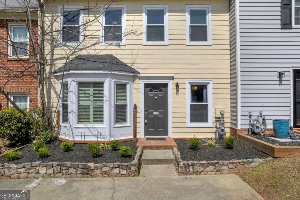 Photo of 513 Salem Woods Drive SE, Marietta, GA 30067 (MLS # 10790448)