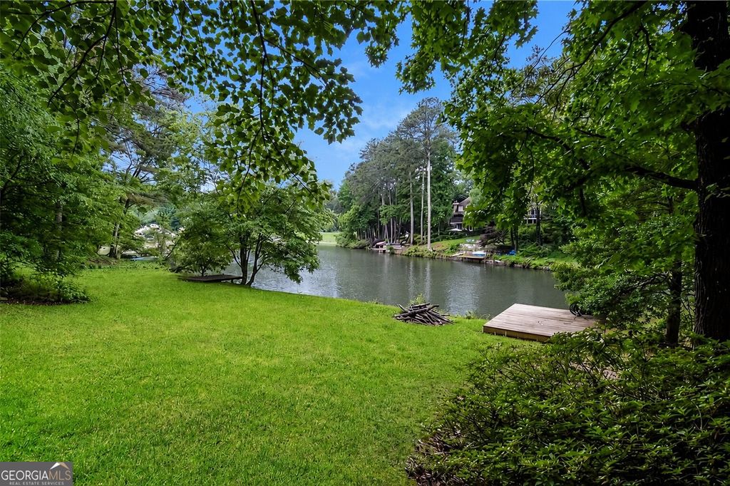 Photo of 3985 Loch Highland Pass NE, Roswell, GA 30075 (MLS # 10778781)
