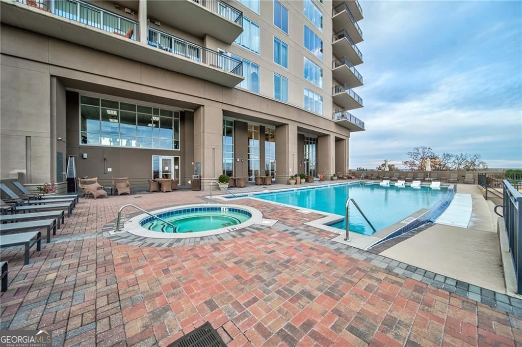 Atlanta, Georgia 30339, United States, 2 Bedrooms Bedrooms, ,2 BathroomsBathrooms,Residential,Active,126610