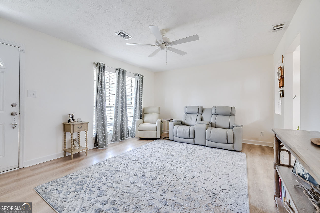 1348 Whitfield Park DR