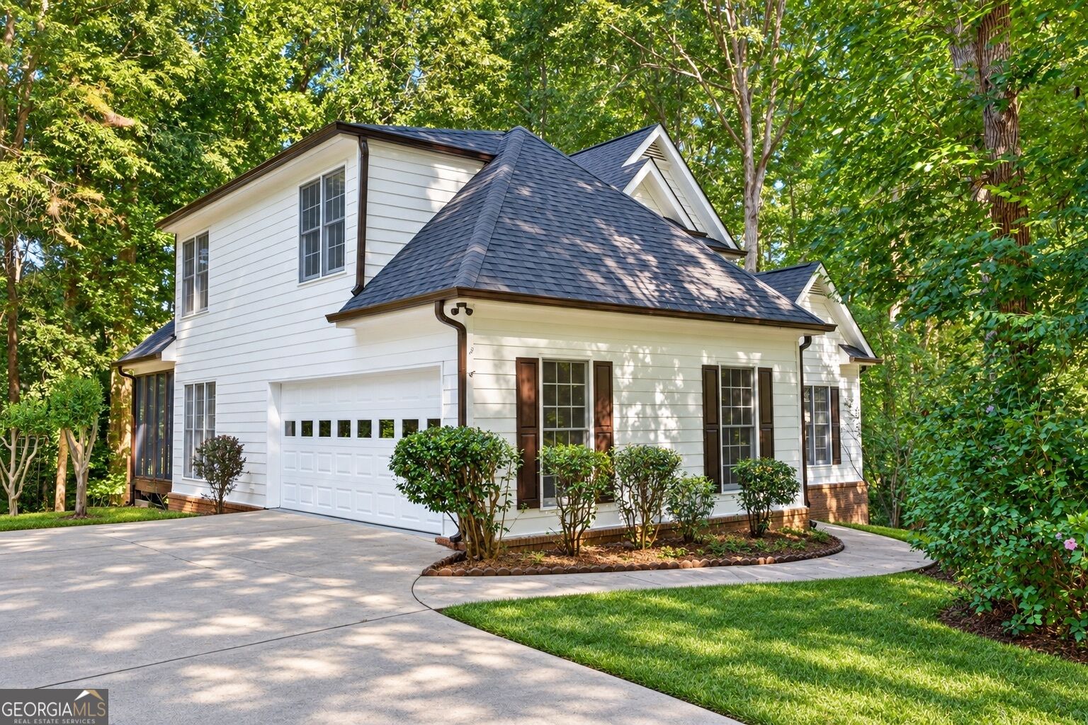 315 Thorntree LN