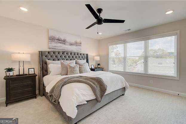 3330 Cranston LN