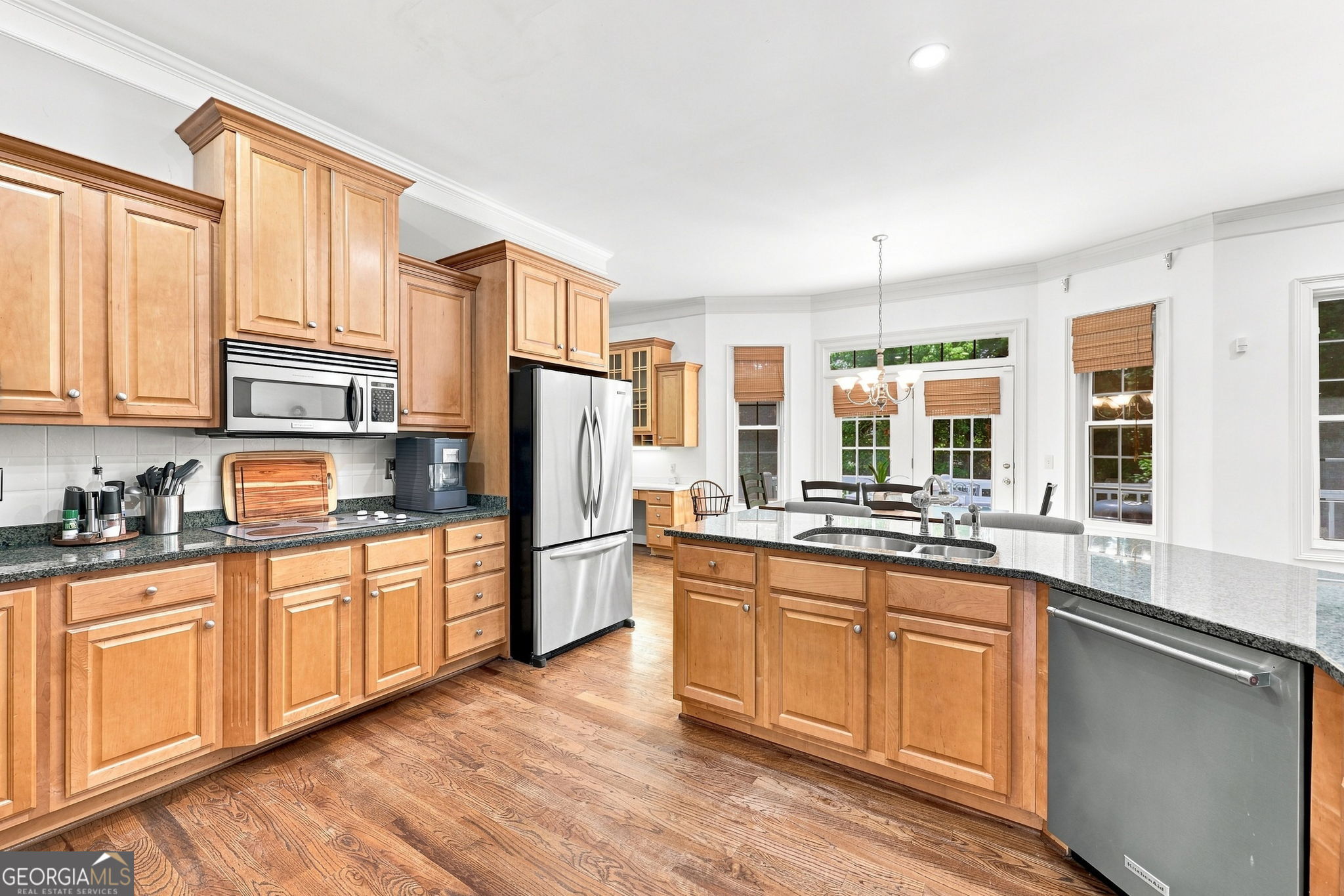 4593 Montclair CIR