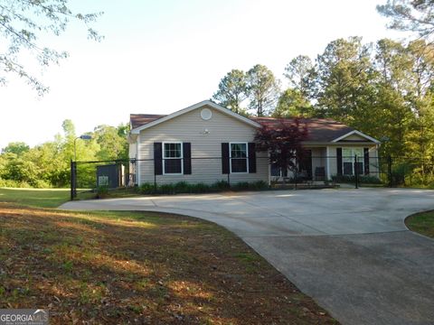 Single Family Residence in Villa Rica GA 2033 Lake Paradise Road.jpg