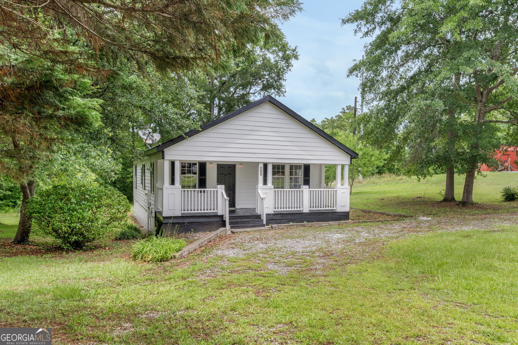 109 Flatrock LN
