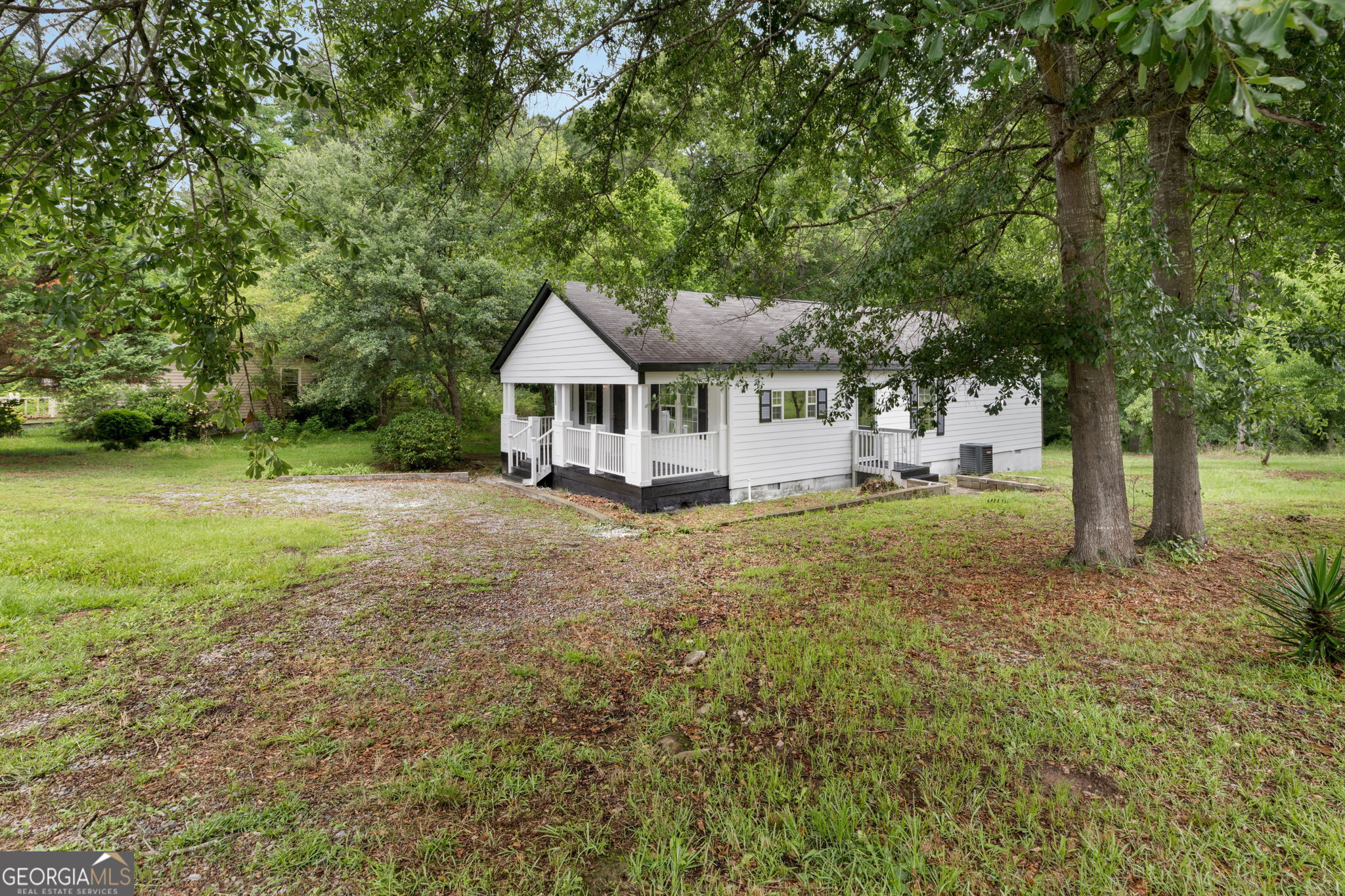 109 Flatrock LN