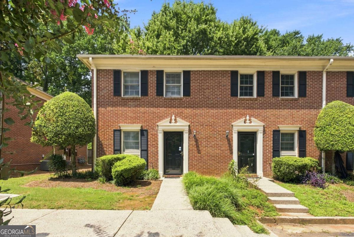 136 Sterling CT
