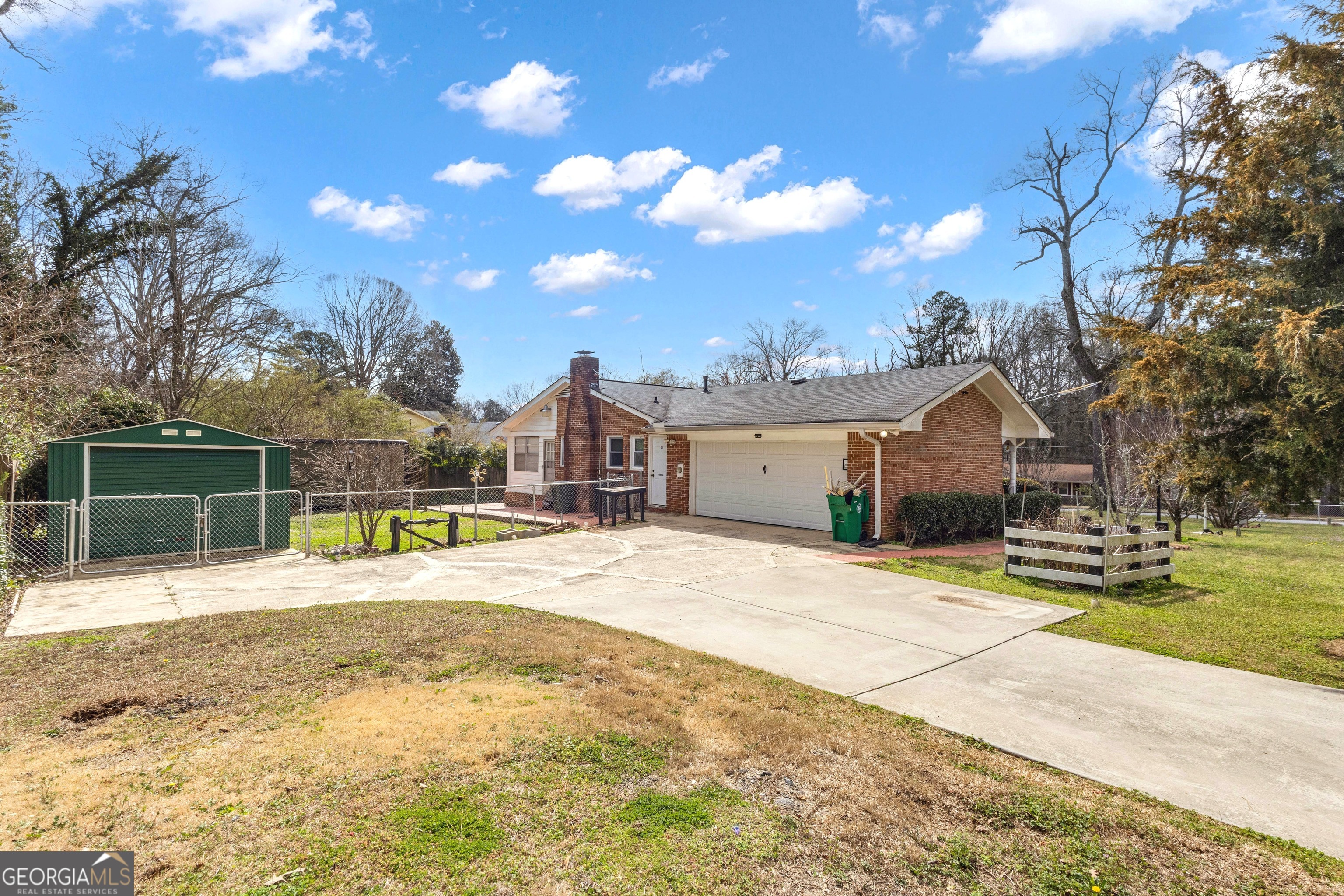 1153 Forest Heights RD