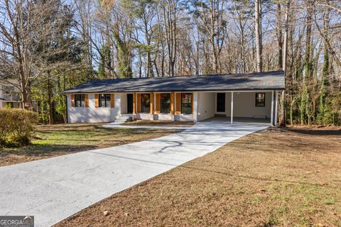 11 Cecil DR Marietta GA 30068