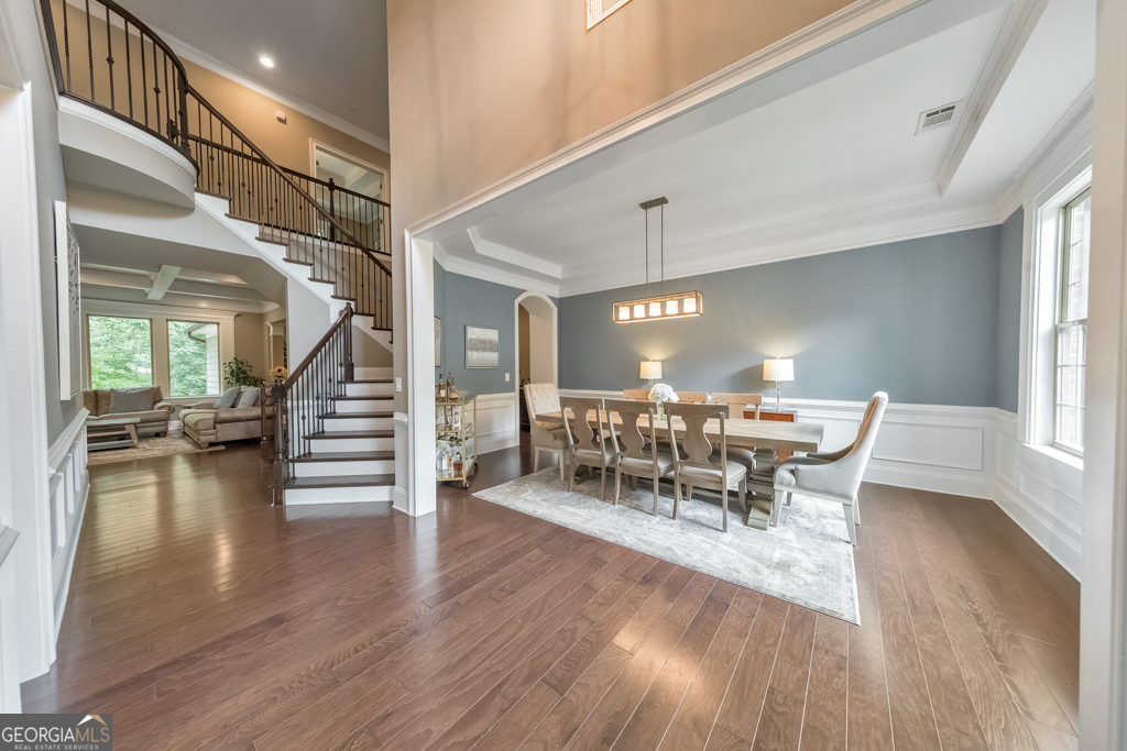 1336 Queens Park DR NW