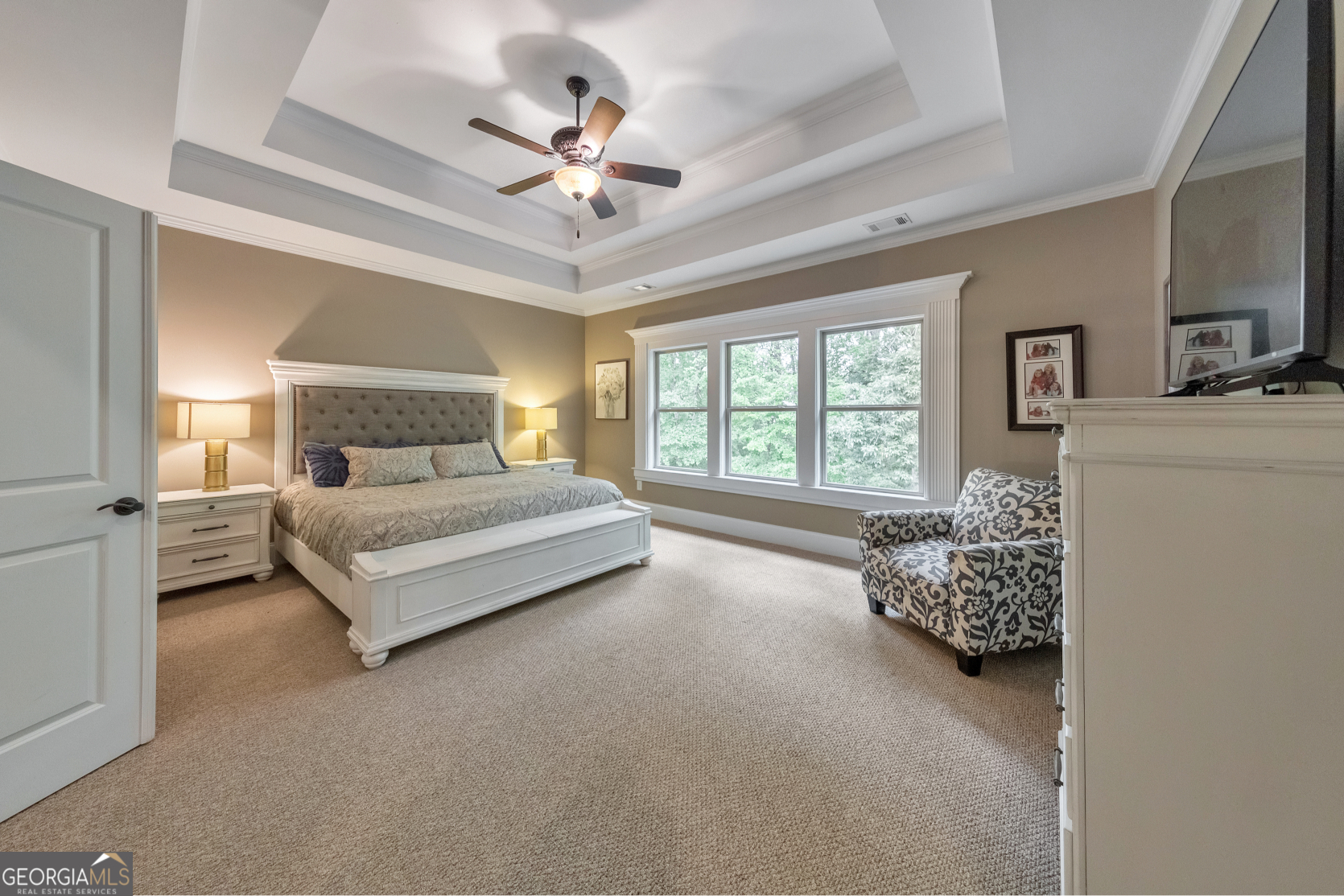 1336 Queens Park DR NW