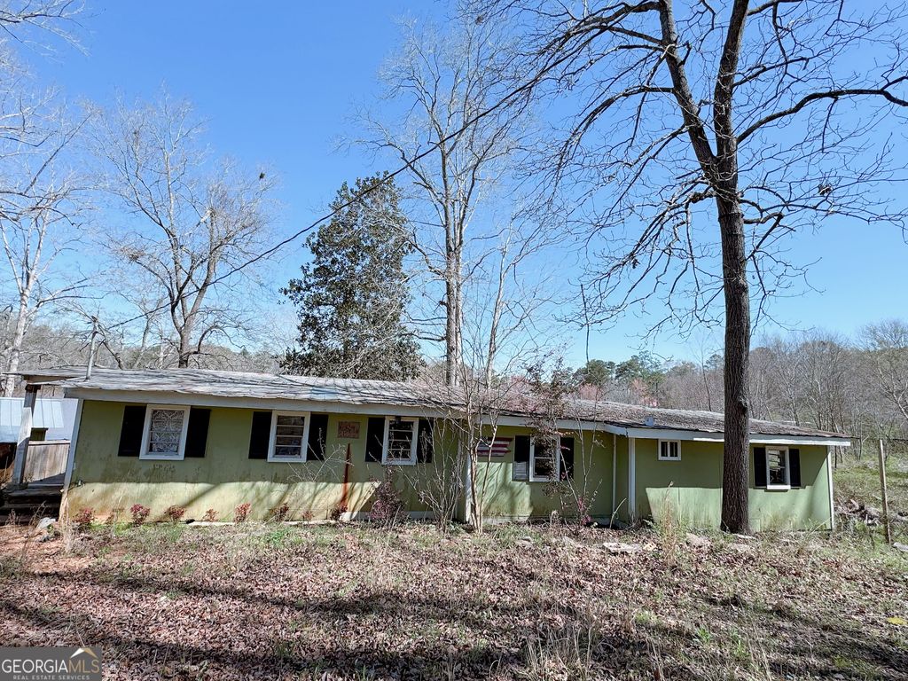 Photo of 122 Lakeside Circle, Jackson, GA 30233 (MLS # 10715240)