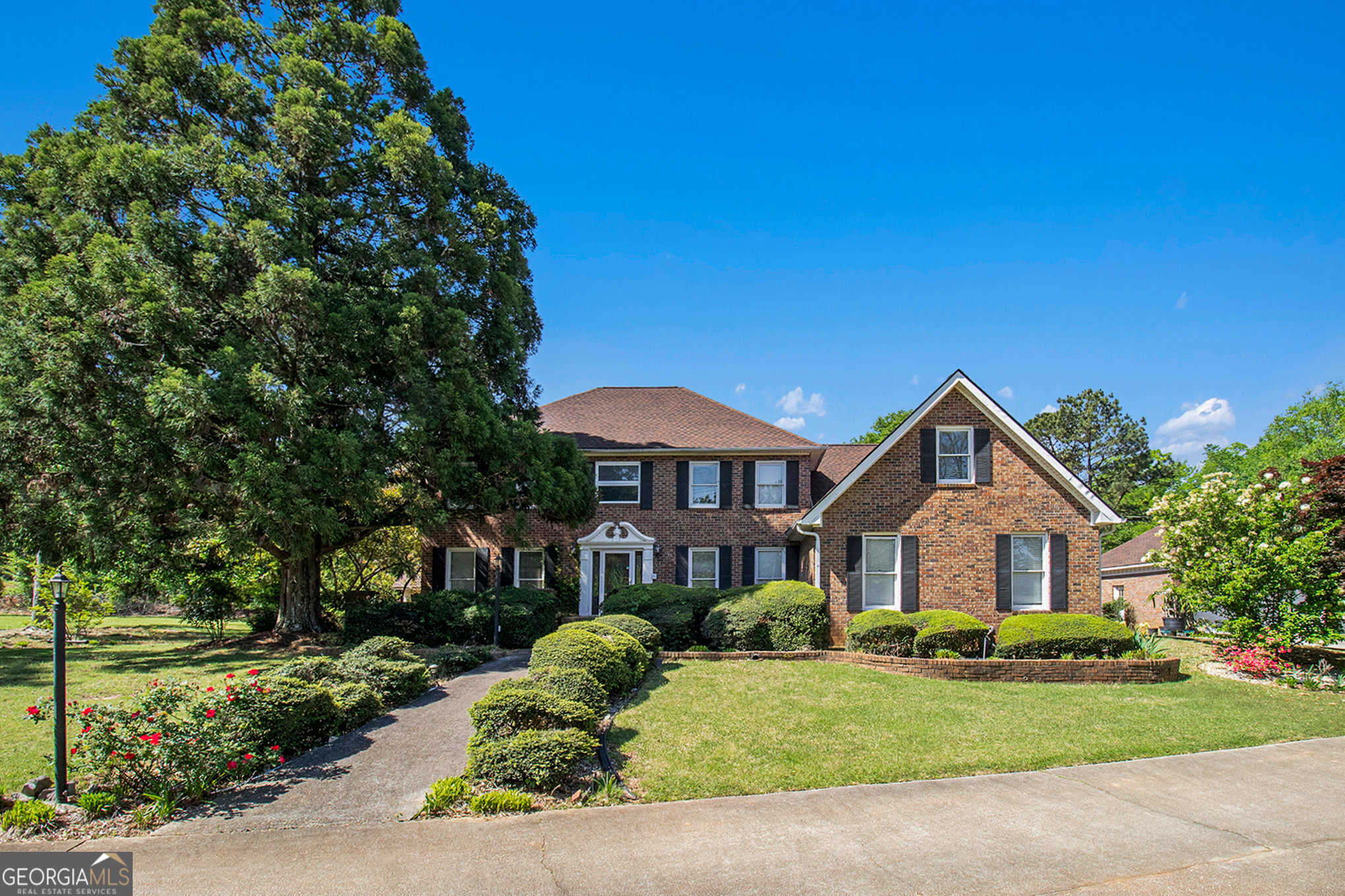 2405 Old Salem RD SE