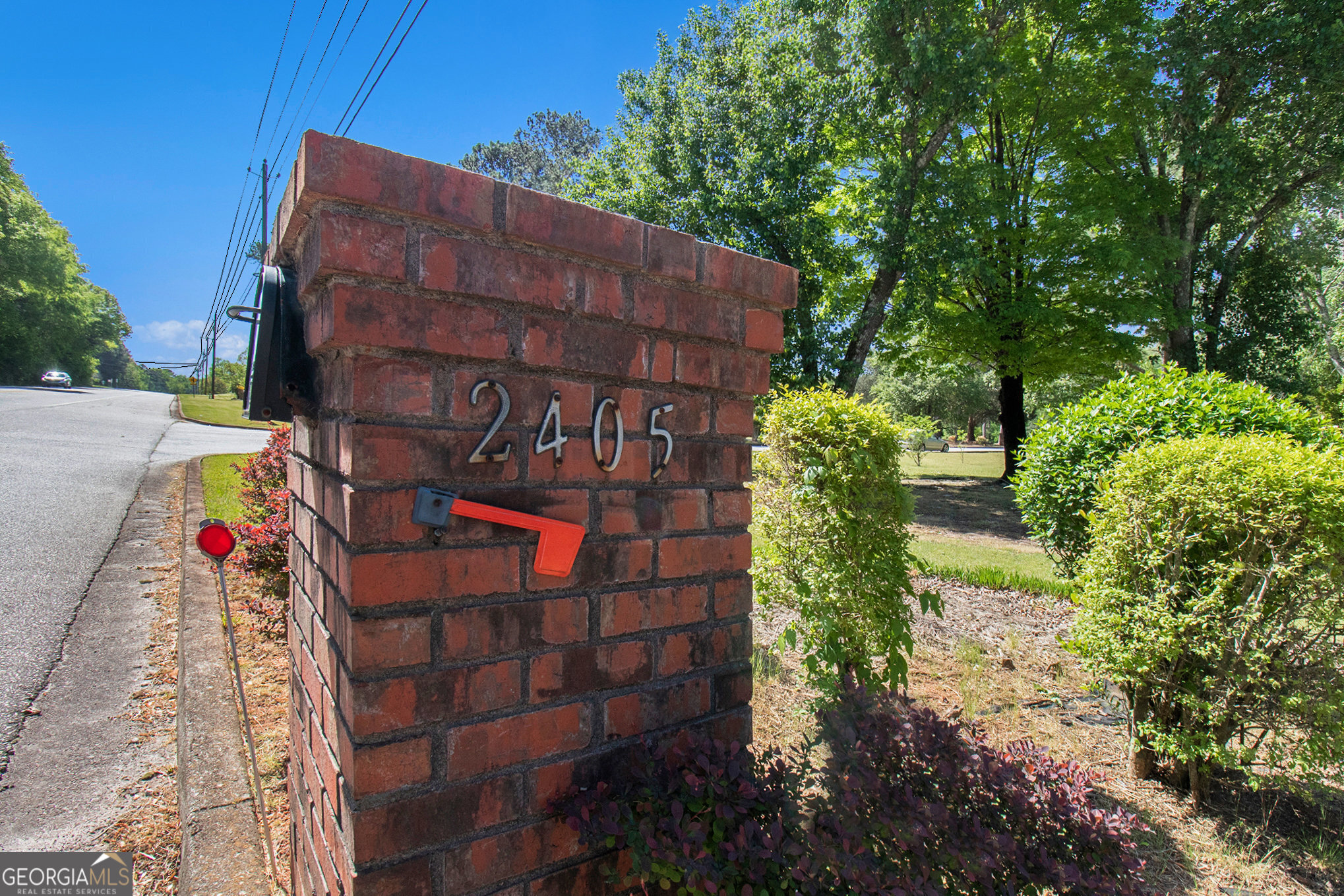 2405 Old Salem RD SE