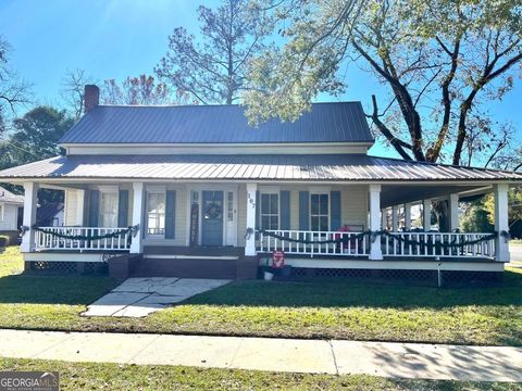 A home in Glennville