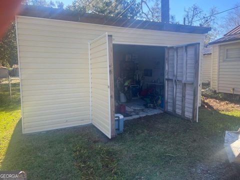 A home in Glennville