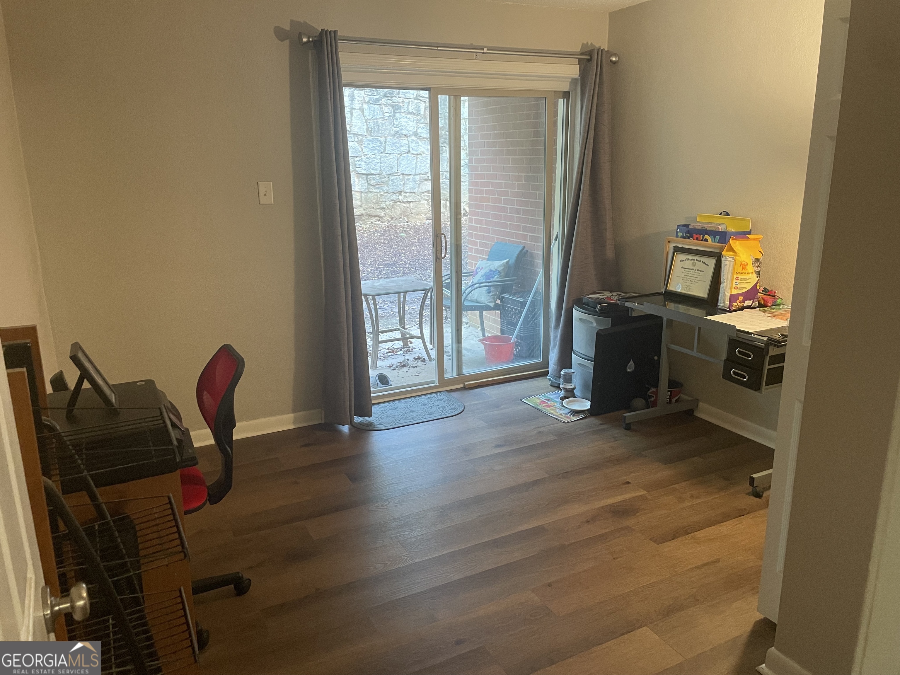 250 Little ST APT B102