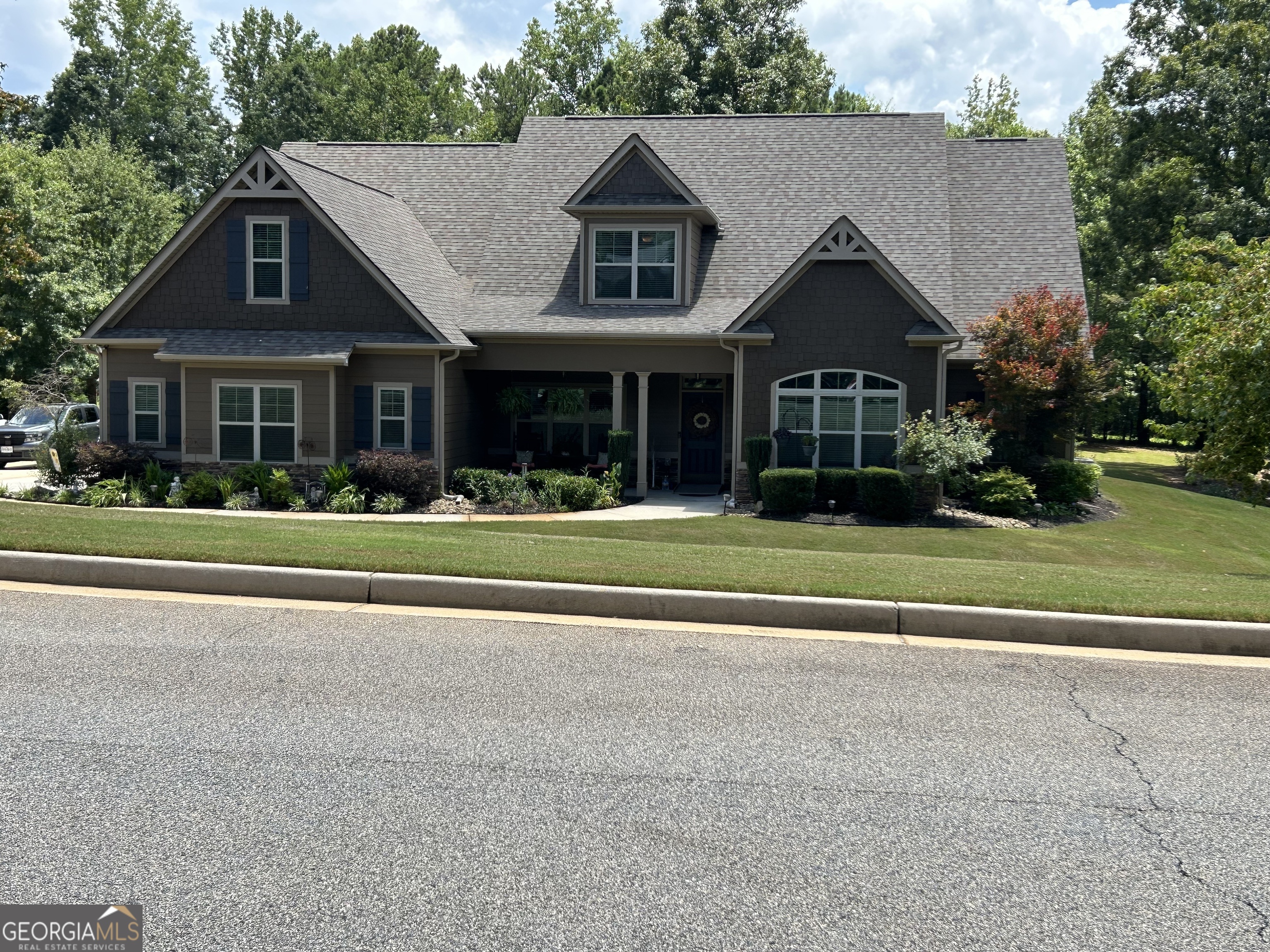 230 Country Lake DR