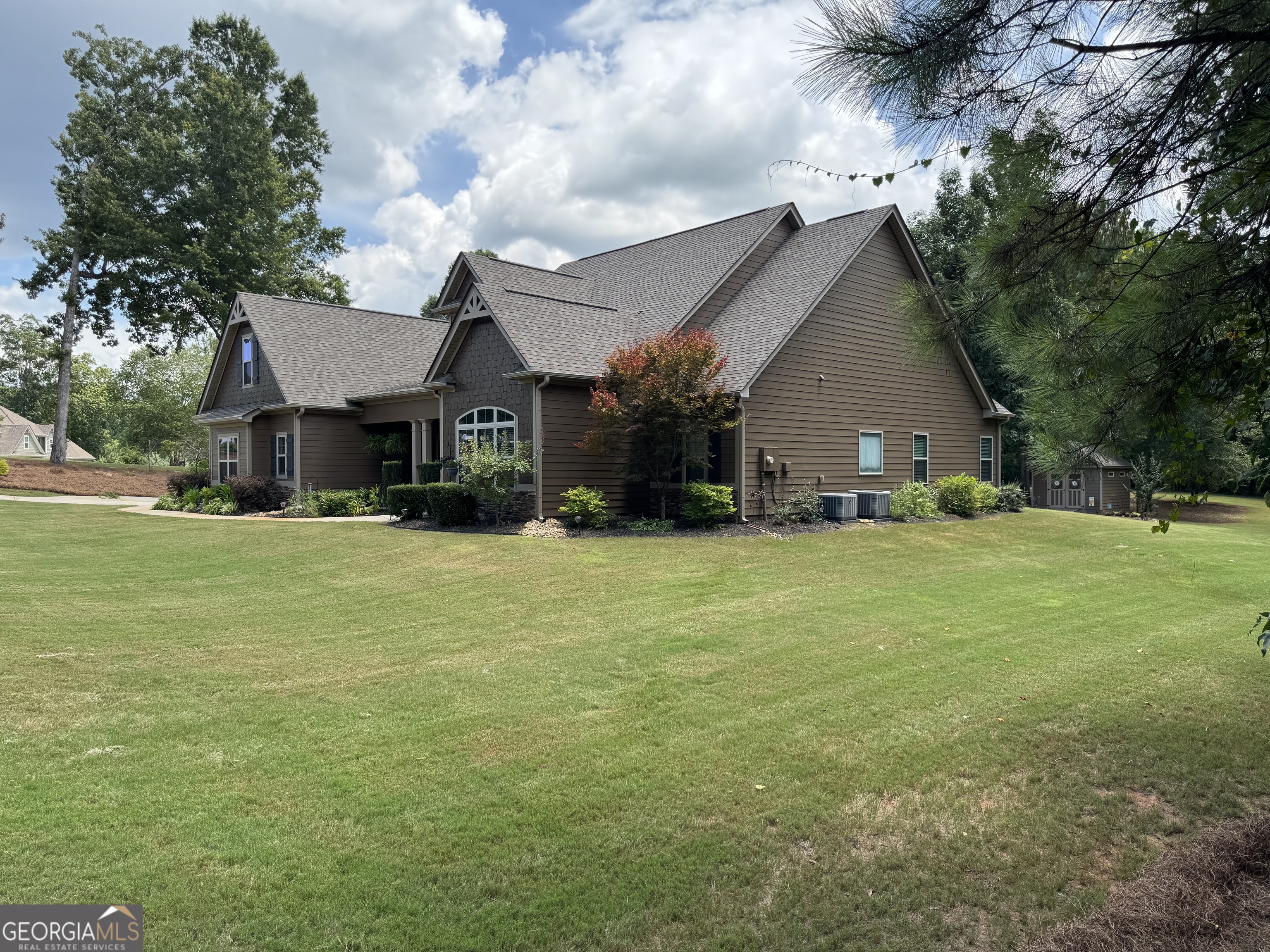 230 Country Lake DR
