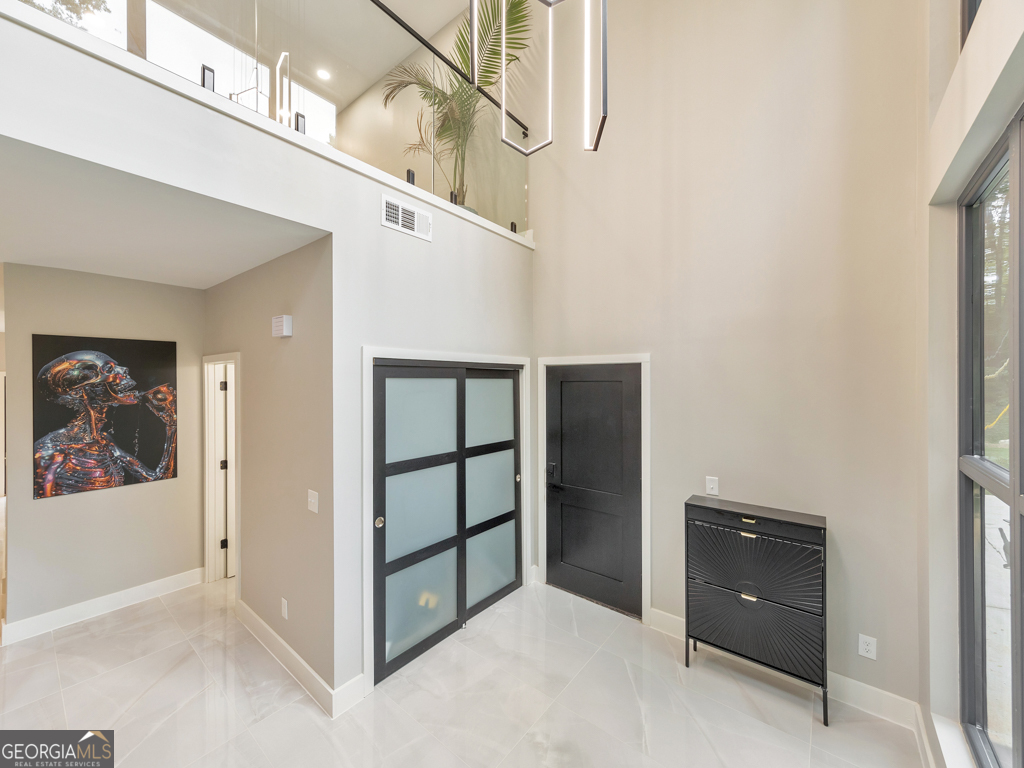 3722 S Marlborough DR