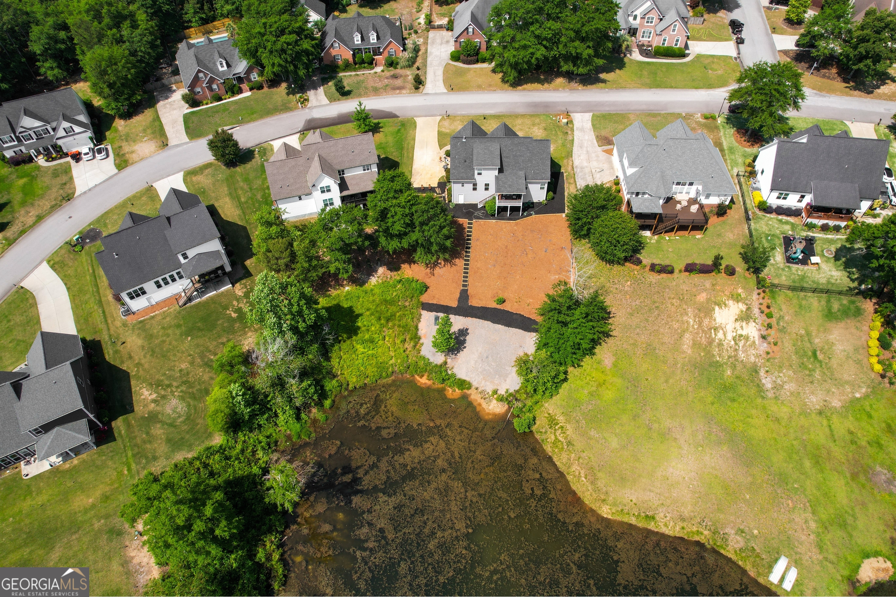 325 Dove Lake DR
