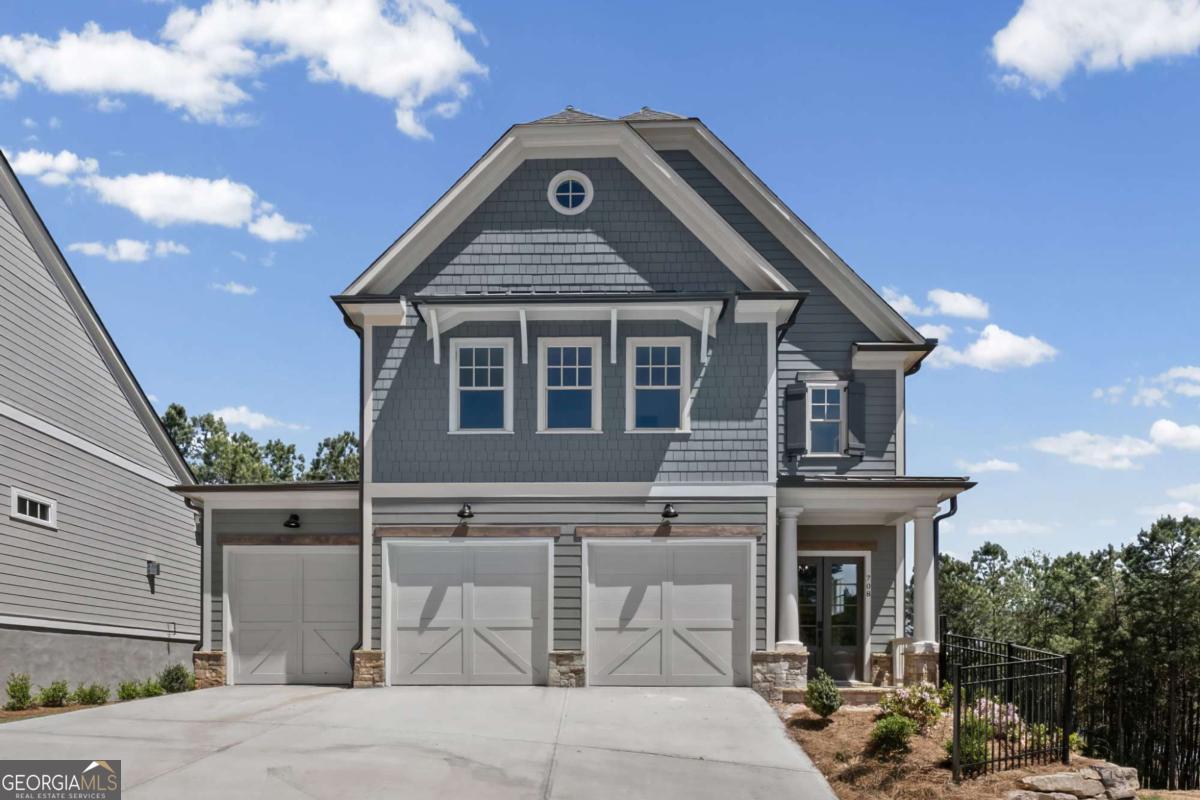 708 Woodlake CT