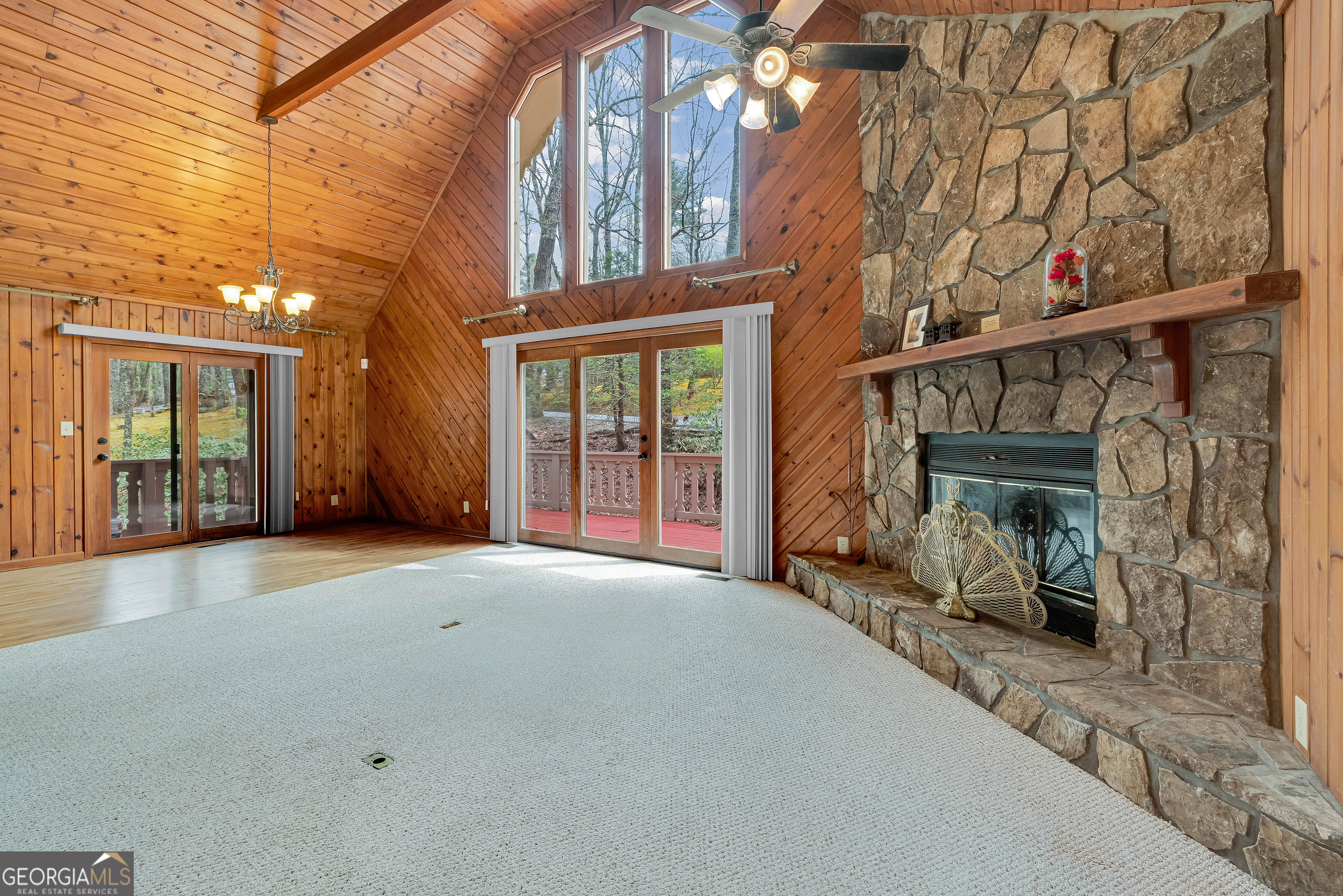 374 W Sugarbush DR