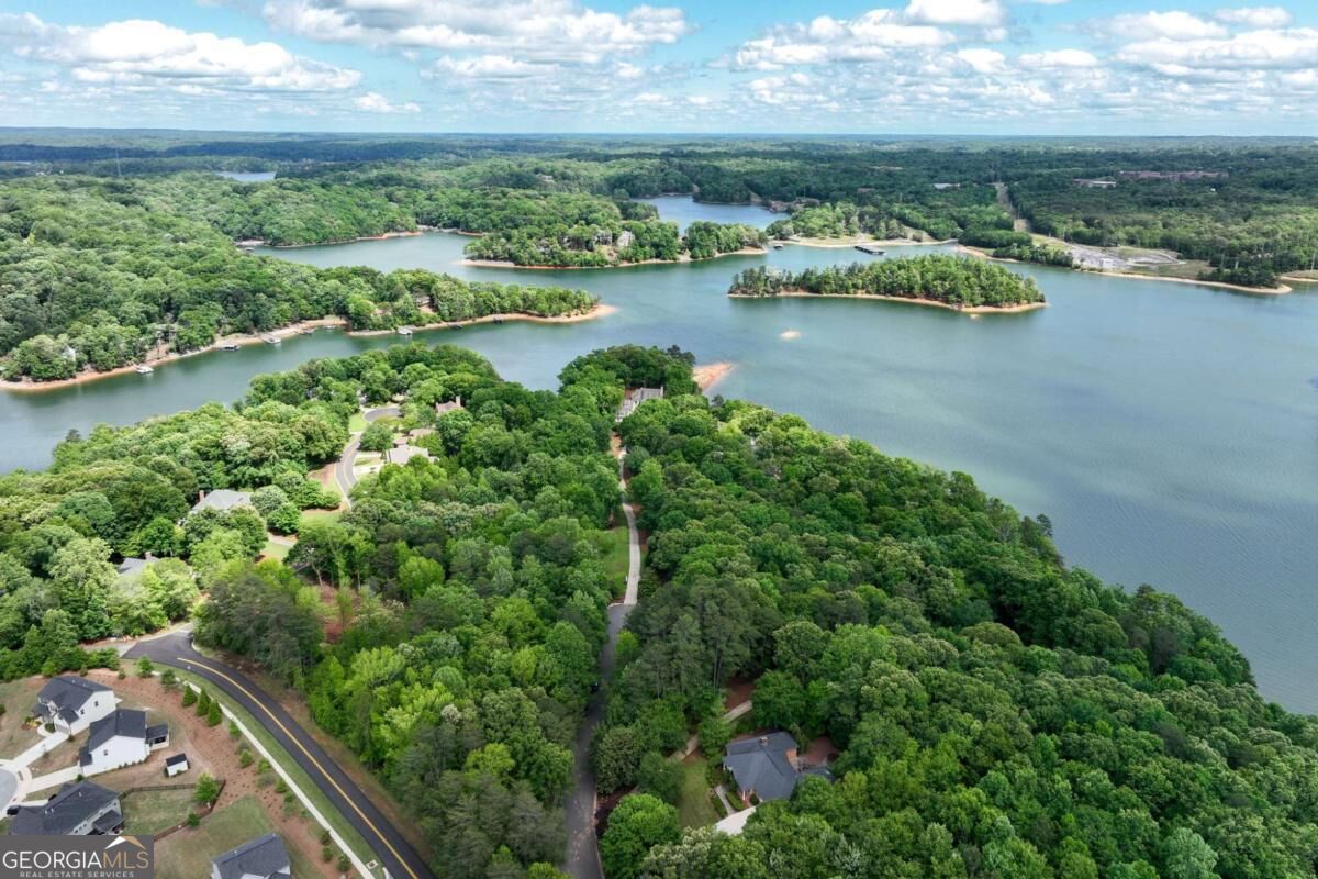 208 Lake Pointe DR