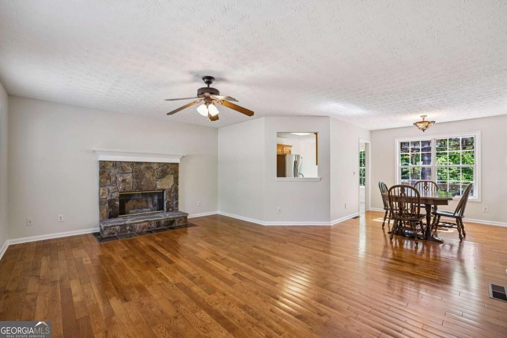 Photo of 6321 Shady Grove Lane, Flowery Branch, GA 30542 (MLS # 10758822)