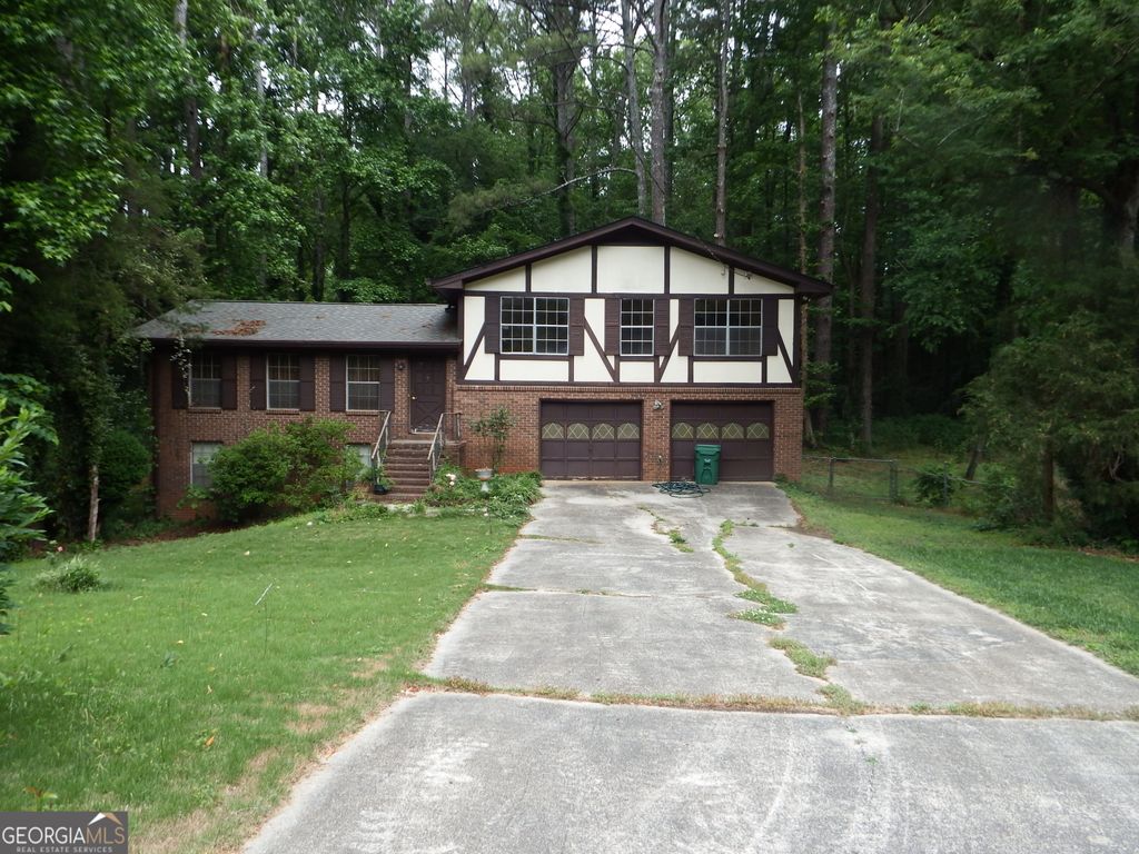 Photo of 5122 Martindale Lane, Stone Mountain, GA 30088 (MLS # 10761590)