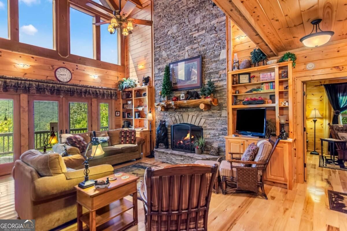 671 Stover Knob TRL