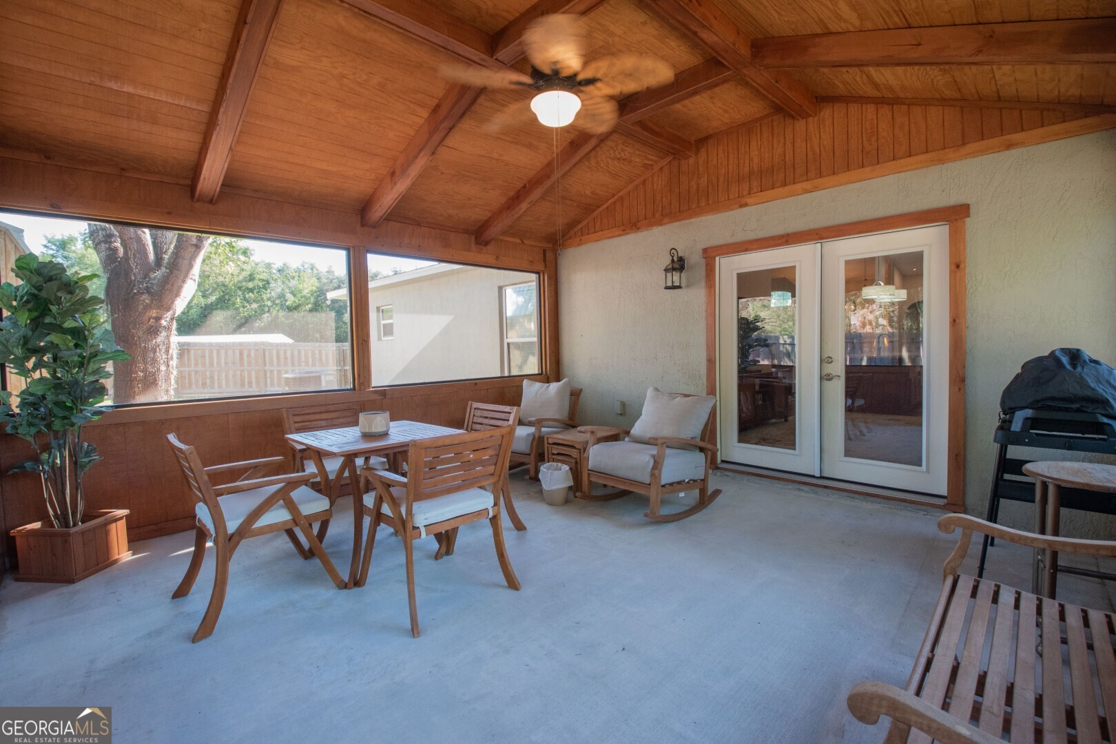 145 Pine Bluff BLVD W