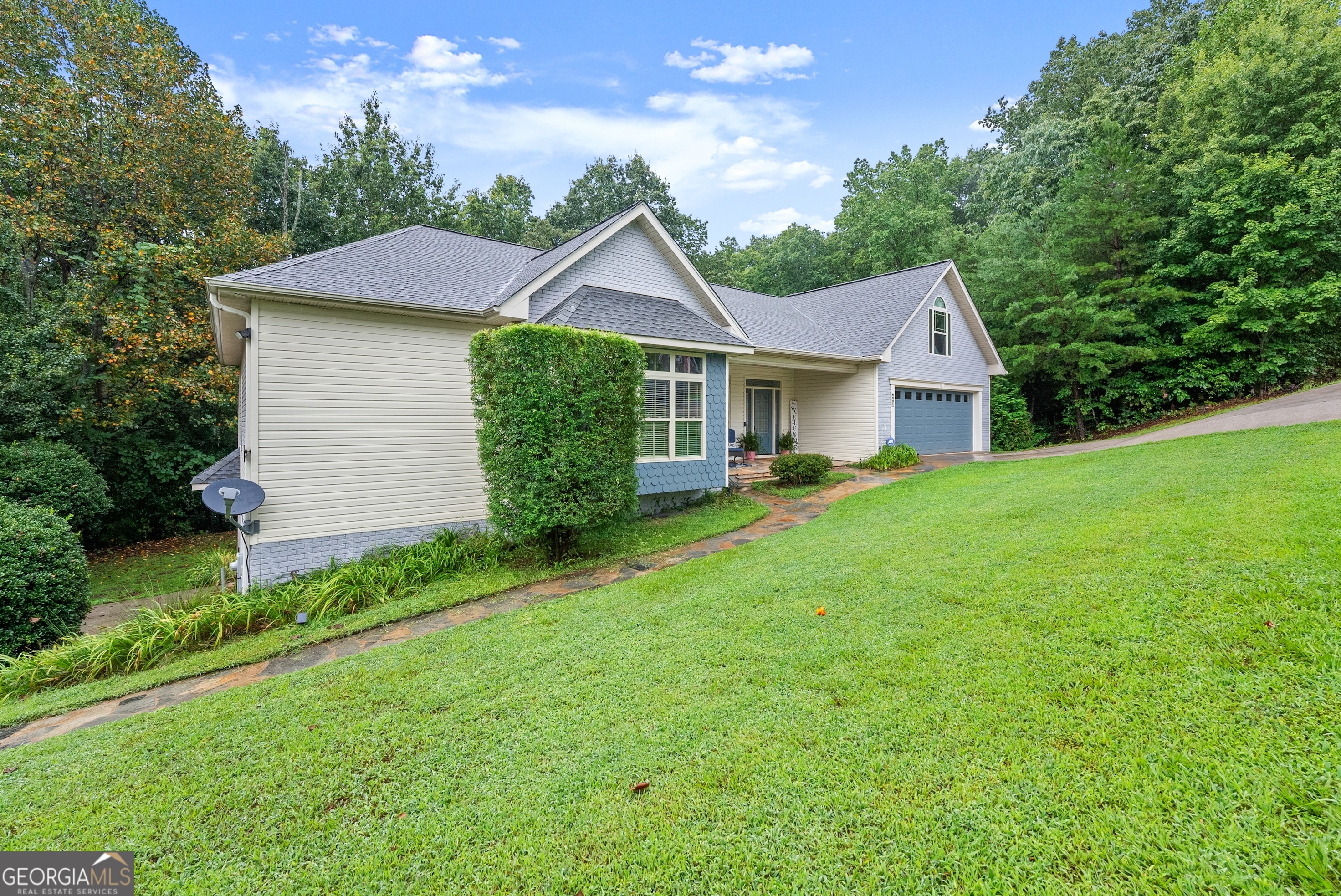 221 Grand View DR