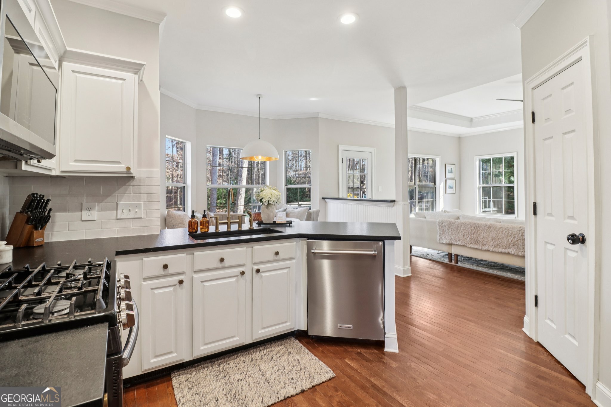 12245 Greenmont WALK