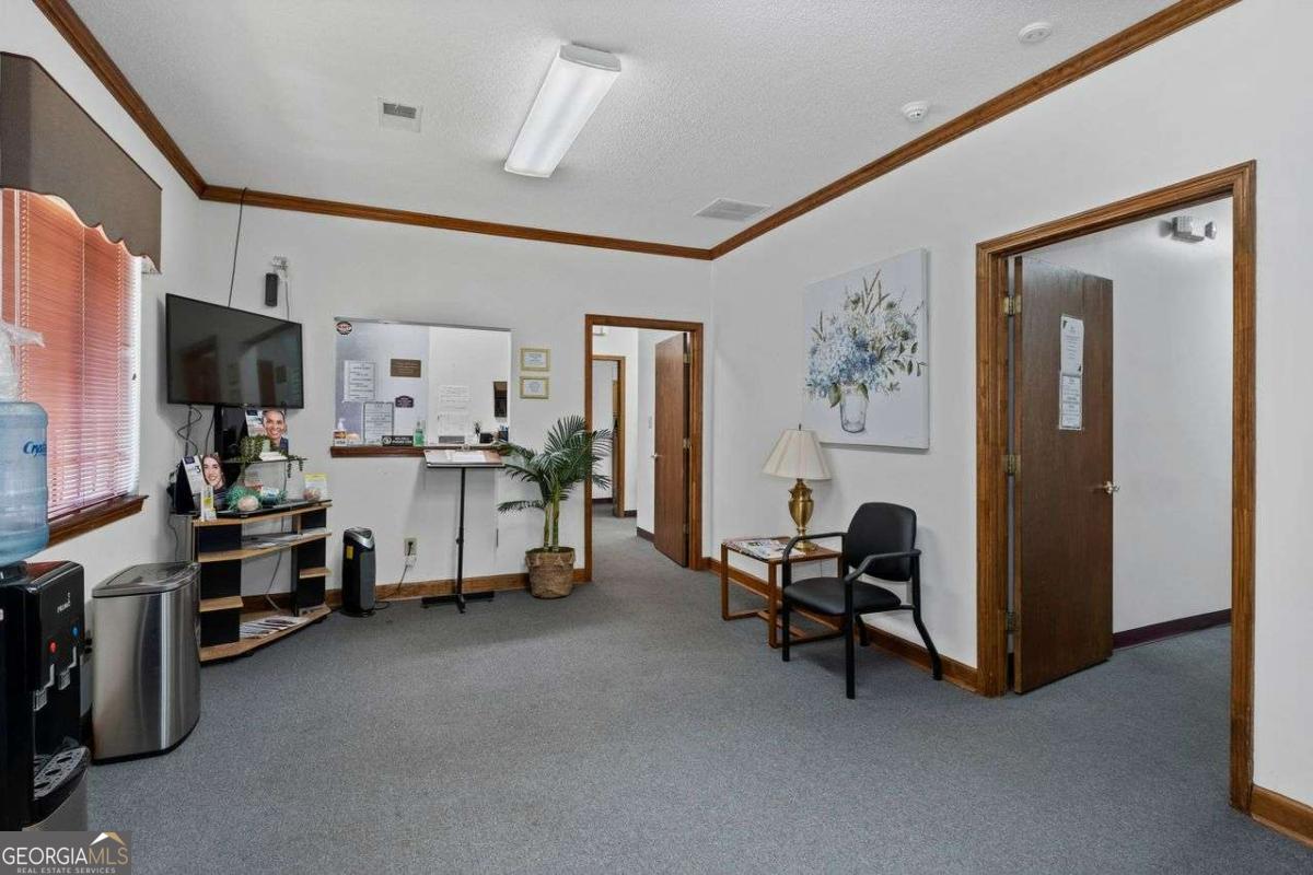 2950 STONE HOGAN CONN SW BLDG 4