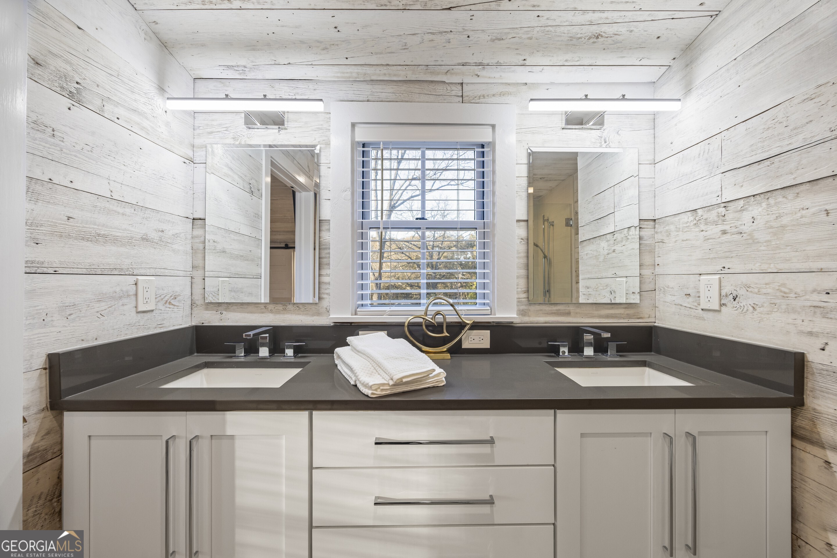 Martin, Georgia 30557, United States, 3 Bedrooms Bedrooms, ,3 BathroomsBathrooms,Residential,Pending,26210