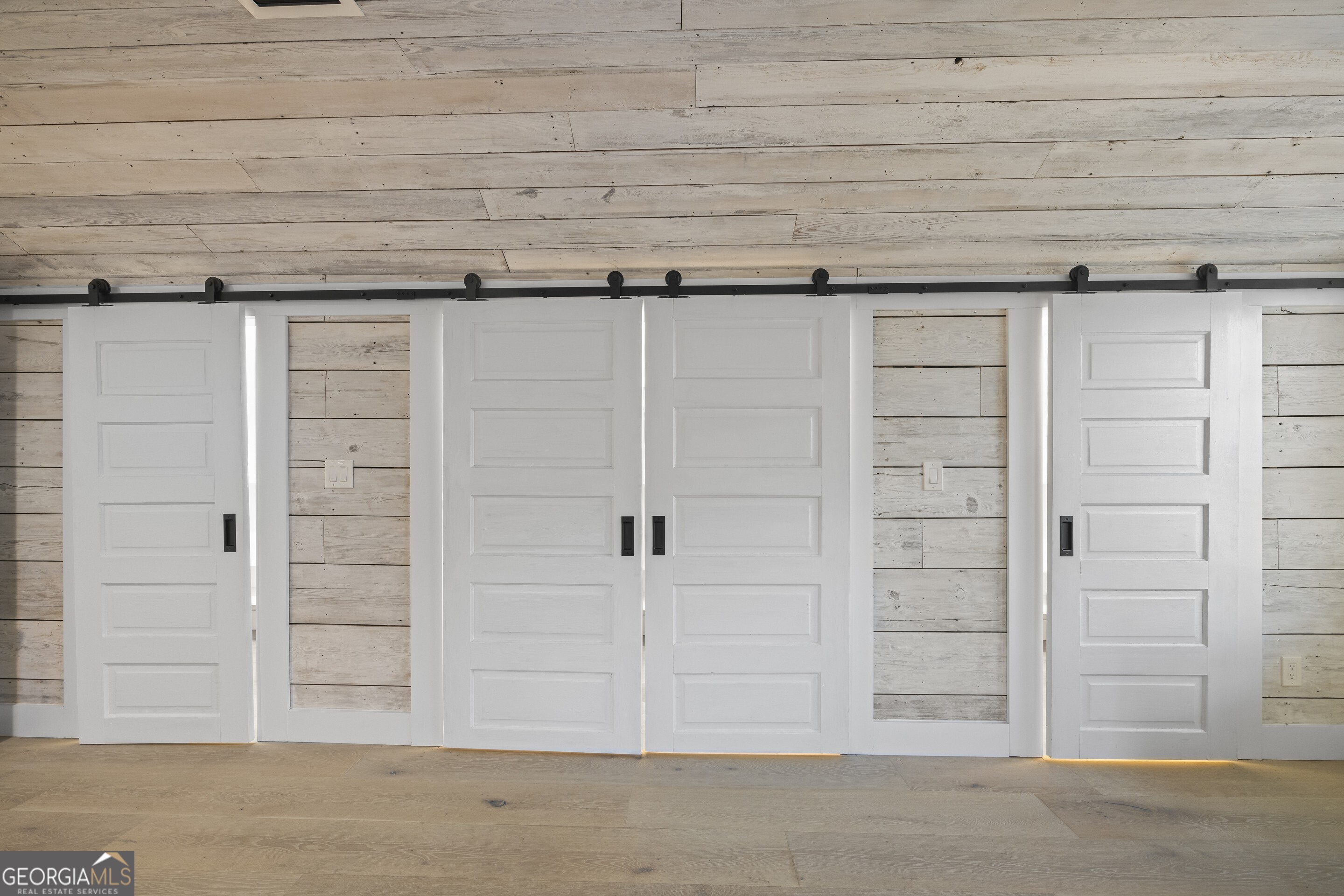 Martin, Georgia 30557, United States, 3 Bedrooms Bedrooms, ,3 BathroomsBathrooms,Residential,Pending,26210