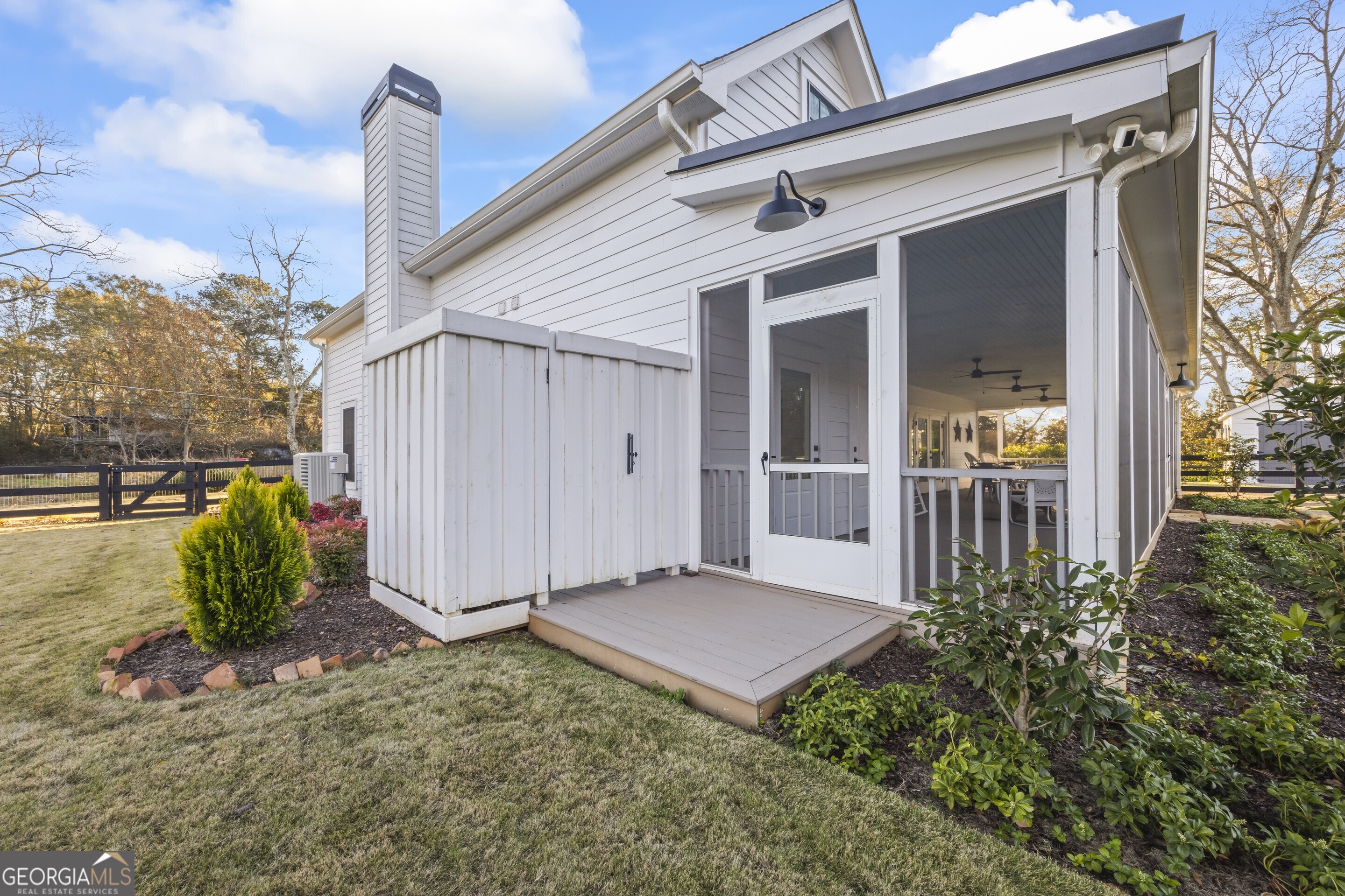 Martin, Georgia 30557, United States, 3 Bedrooms Bedrooms, ,3 BathroomsBathrooms,Residential,Pending,26210