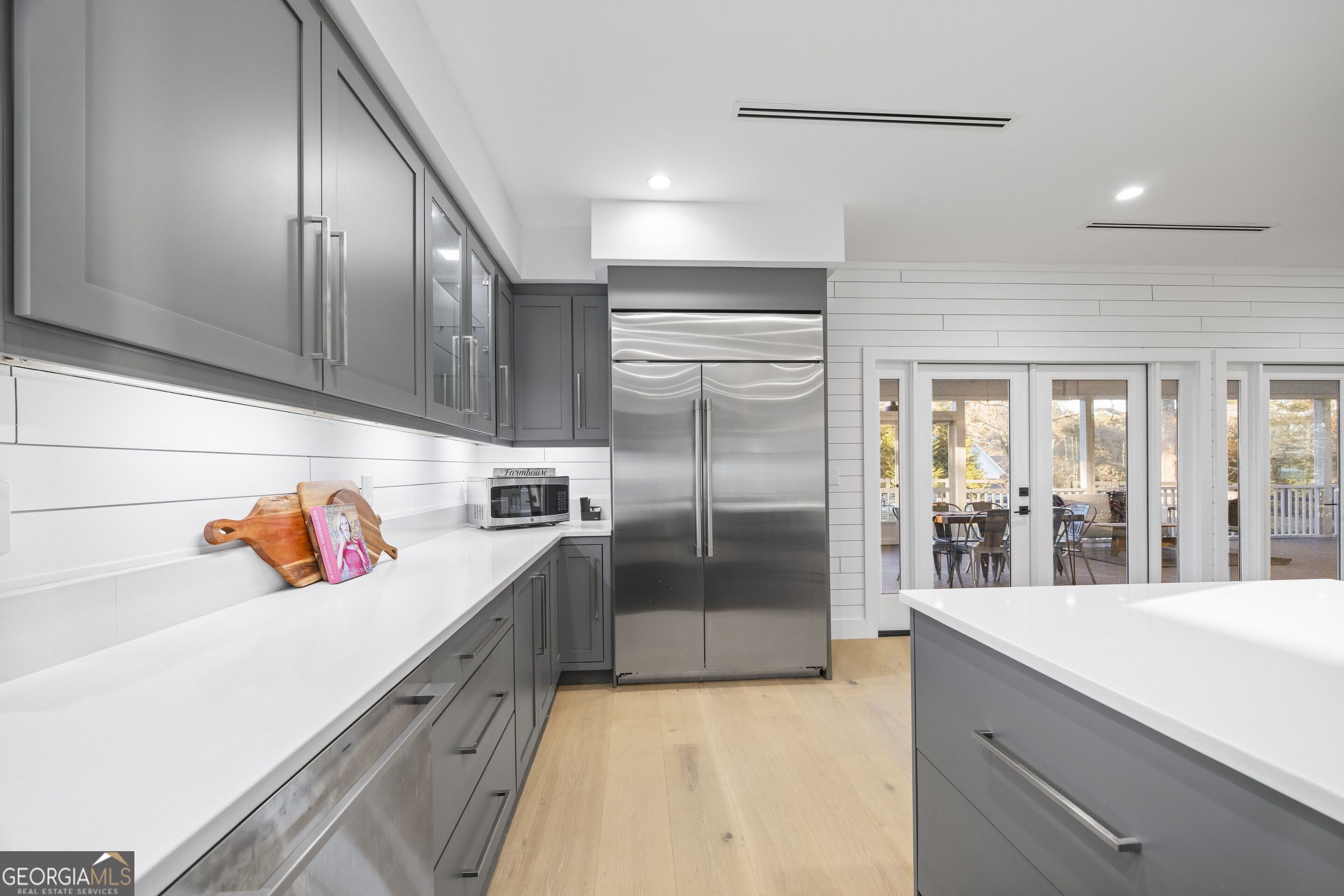 Martin, Georgia 30557, United States, 3 Bedrooms Bedrooms, ,3 BathroomsBathrooms,Residential,Pending,26210