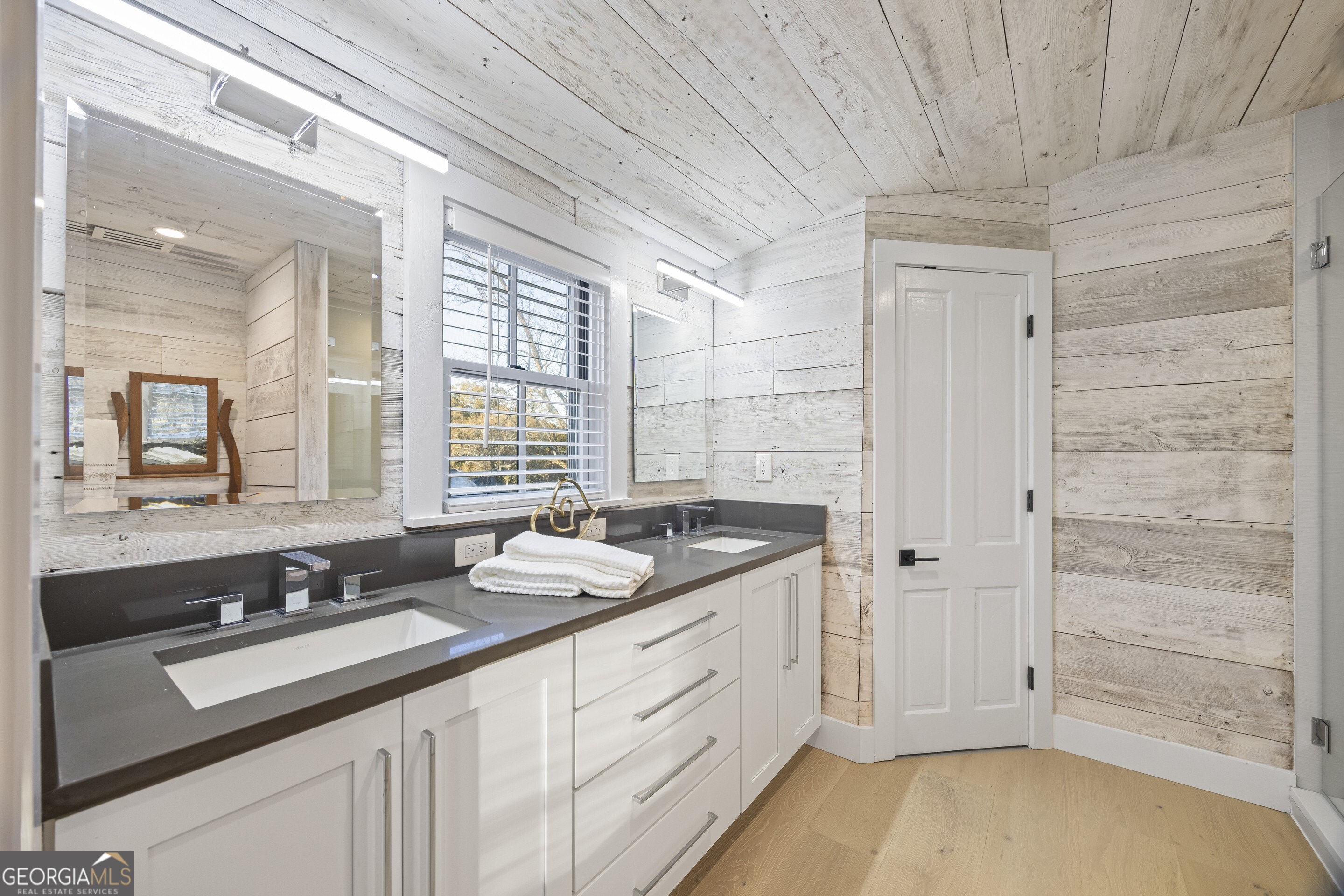 Martin, Georgia 30557, United States, 3 Bedrooms Bedrooms, ,3 BathroomsBathrooms,Residential,Pending,26210