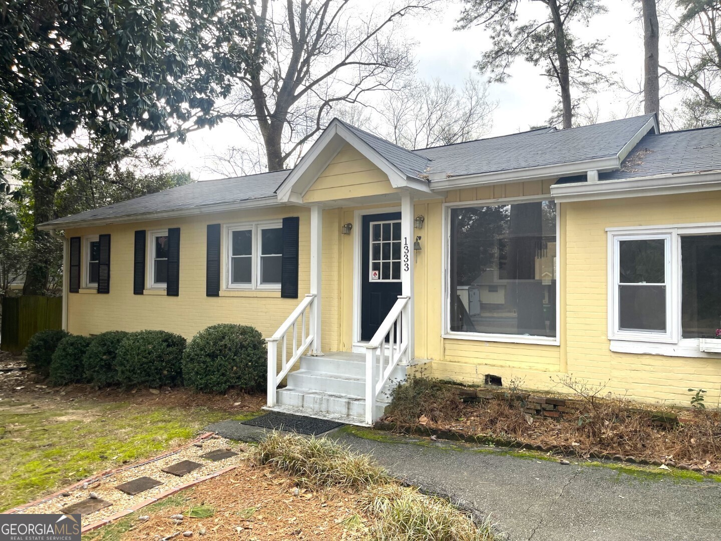 1333 Victor RD NE