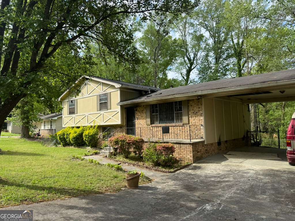 8833 Ashwood DR