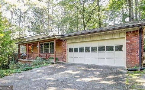 Photo of 2543 Lake Flair Court NE, Atlanta, GA 30345 (MLS # 10800529)