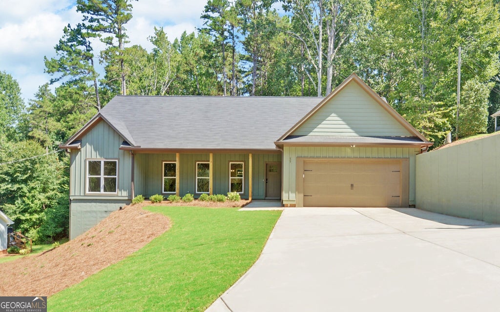 Photo of 55 Wesley Circle, Toccoa, GA 30577 (MLS # 10839948)