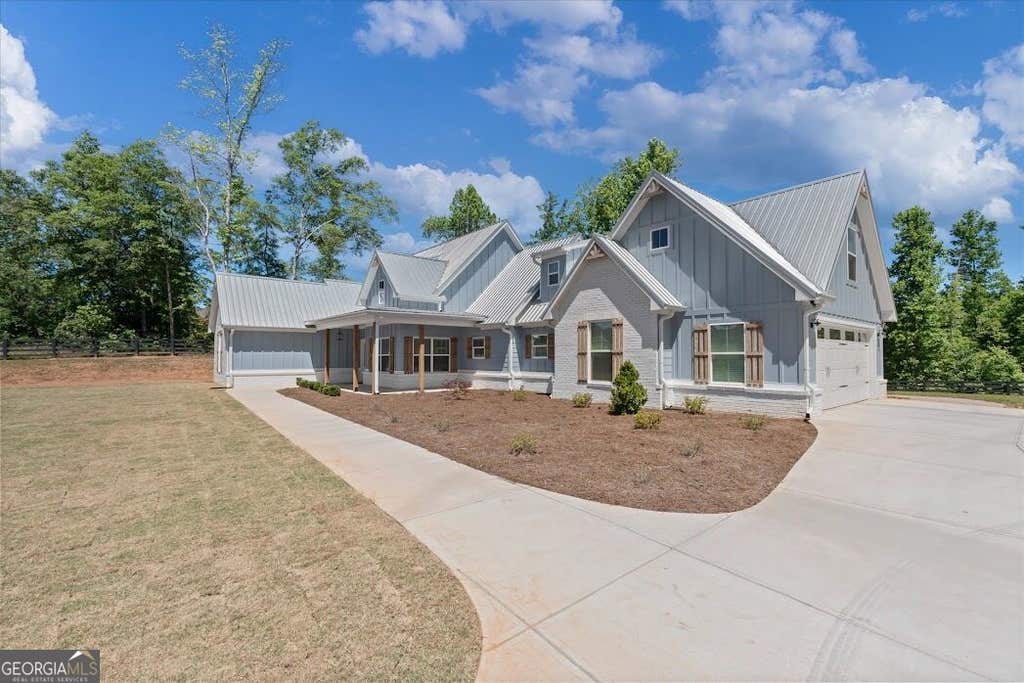 Photo of 1 New Hope Church Road, Carrollton, GA 30117 (MLS # 10823468)