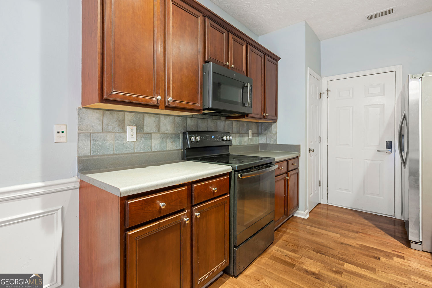775 Nehemiah LN SW 775
