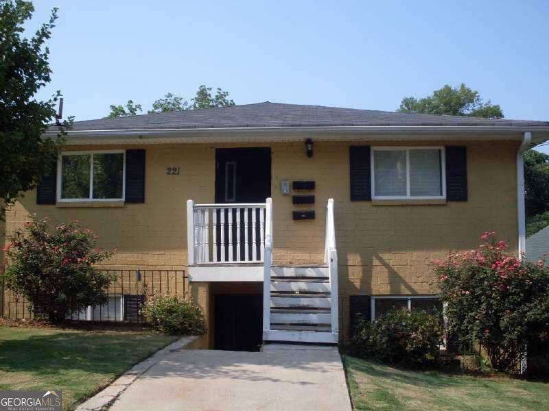 Great Investment Opportunity in the Heart of Atlanta! This 6-unit multifamily condo building is a rare find just 5 minutes from Downtown Atlanta, the Mercedes-Benz Stadium, and Georgia State's football stadium. The building includes four 2-bedroom, 1-bathroom units with 662 square feet each and two larger 2-bedroom, 2-bathroom units with 1,021 square feet each. This is a great investment opportunity for rental income, with potential rents ranging from $1,800 to $2,200 per unit. May be Section 8 approved and also ideal for Airbnb. Whether you renovate and hold or reposition for short-term rentals, the location and layout offer strong income potential. With this sale, the buyer will own the entire building. This one won't last long!