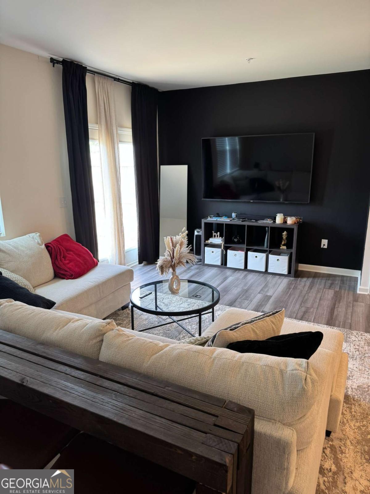 536 Magnolia CIR